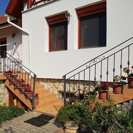Rege Apartman Alsoors Exterior foto