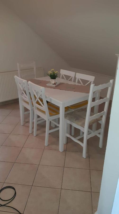 Rege Apartman Alsoors Exterior foto