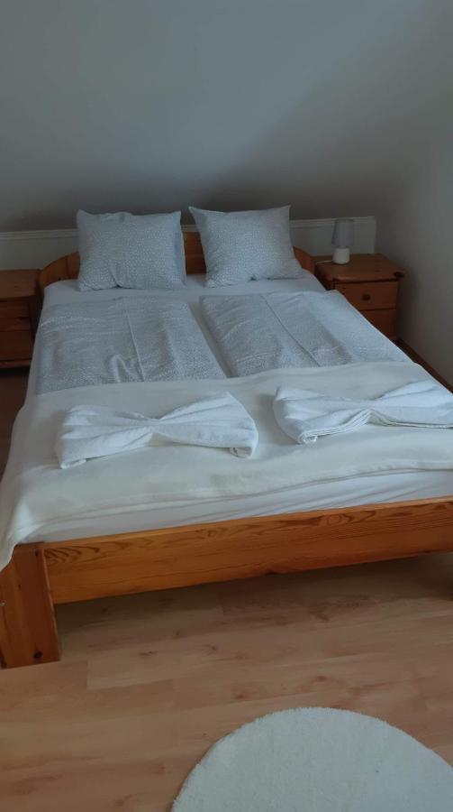 Rege Apartman Alsoors Exterior foto