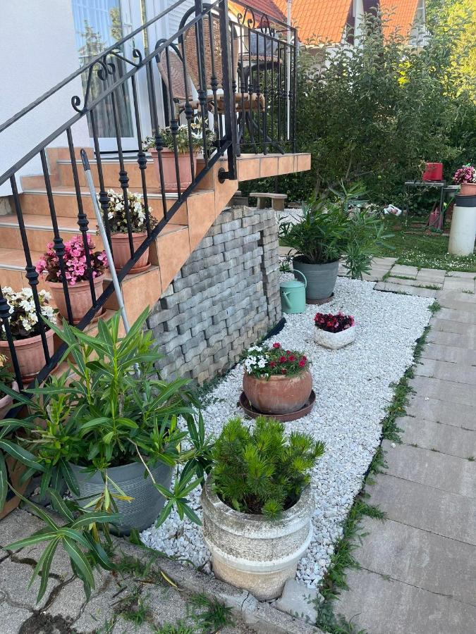 Rege Apartman Alsoors Exterior foto