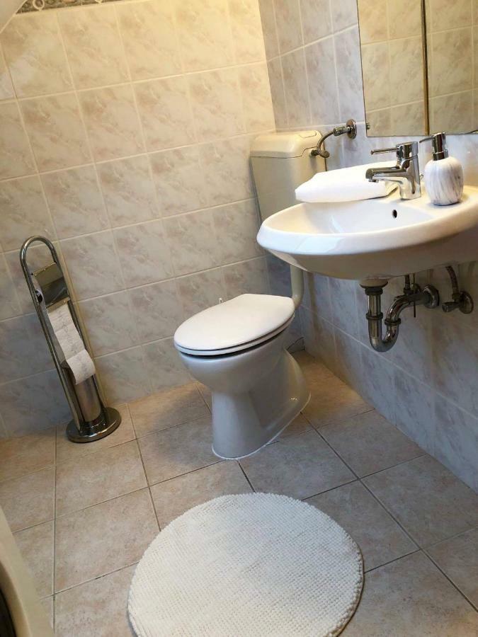 Rege Apartman Alsoors Exterior foto